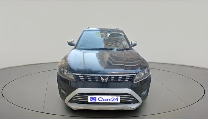 2019 Mahindra XUV300 W6 1.5 DIESEL, Diesel, Manual, 1,30,603 km, exterior