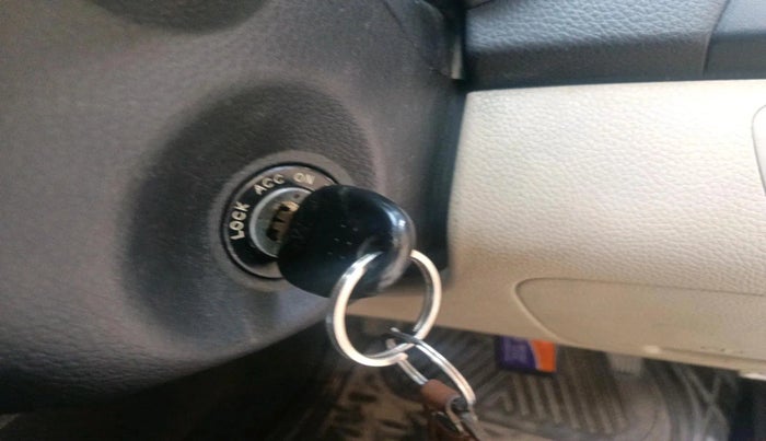 2012 Hyundai Eon MAGNA +, Petrol, Manual, 26,865 km, interior