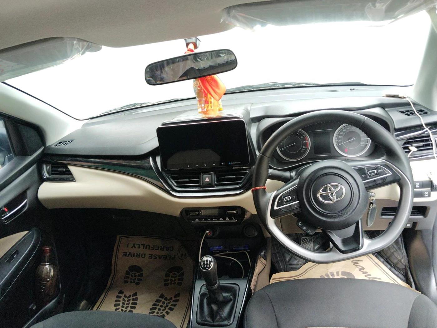 2026 Toyota Glanza E, Petrol, Manual, 6,978 km, interior