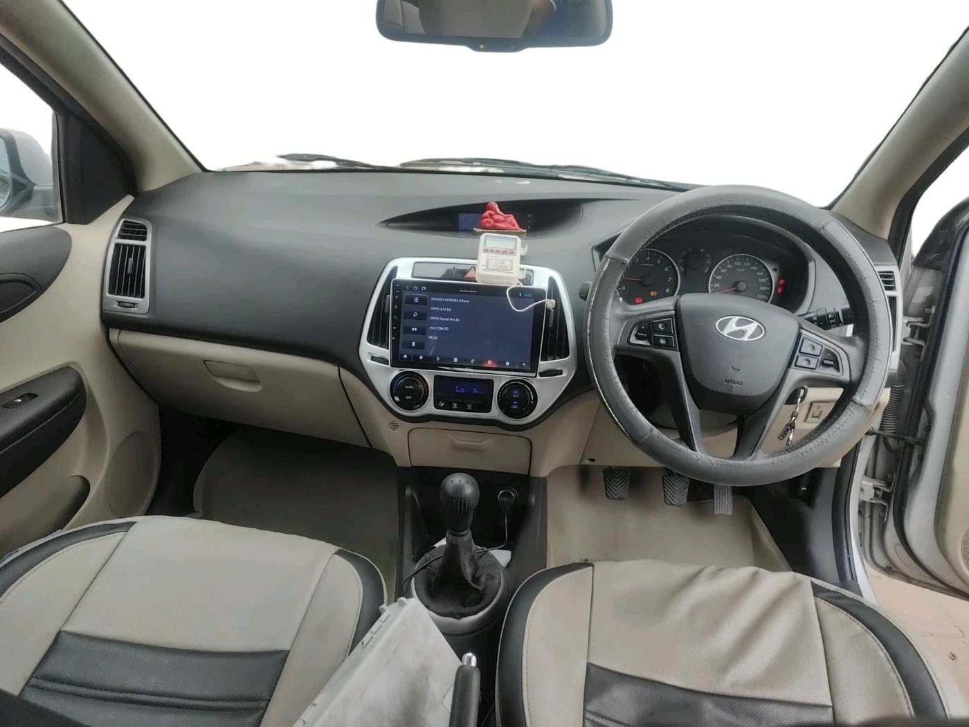 2013 Hyundai i20 SPORTZ 1.2, Petrol, Manual, 62,242 km, interior