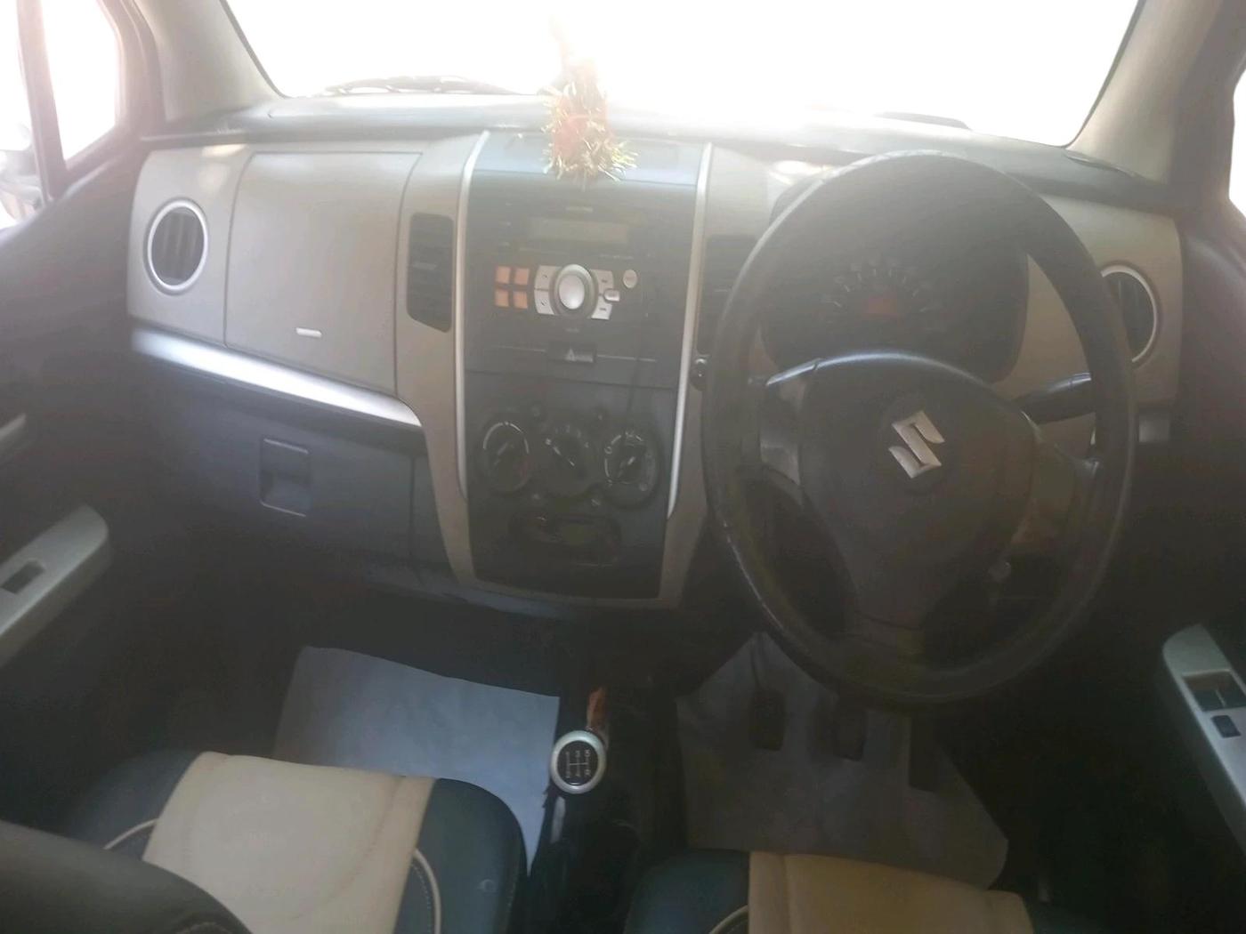 2014 Maruti Wagon R 1.0 LXI CNG, CNG, Manual, 76,798 km, interior