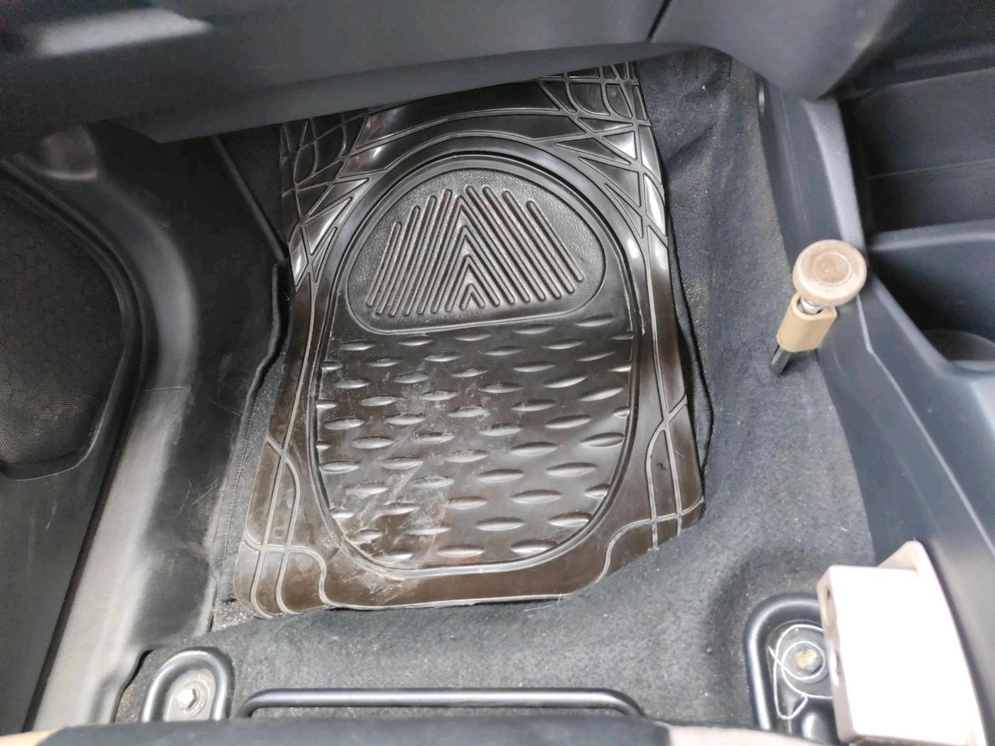 2015 Honda Jazz 1.2L I-VTEC E, Petrol, Manual, 46,677 km, interior