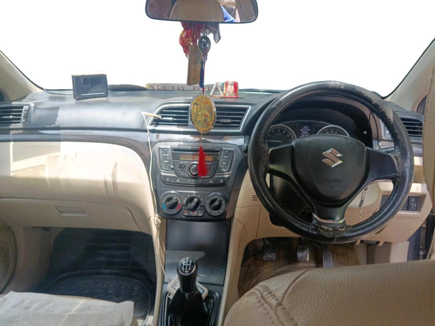 2016 Maruti Ciaz VXI, CNG, Manual, 95,771 km, interior