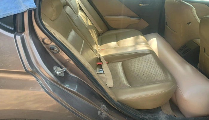 2016 Honda City 1.5L I-DTEC V, Diesel, Manual, 1,03,065 km, interior