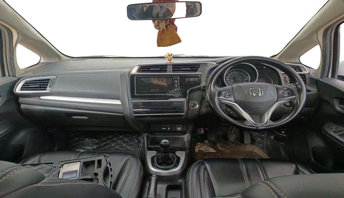 2018 Honda WR-V 1.5L I-DTEC VX MT, Diesel, Manual, 1,25,631 km, interior