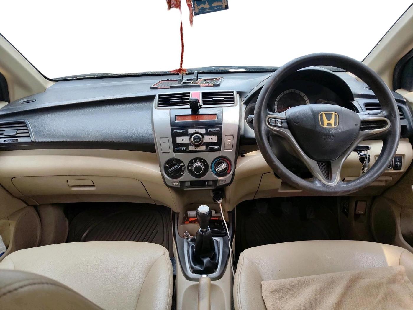 2012 Honda City 1.5L I-VTEC S MT, CNG, Manual, 88,928 km, interior