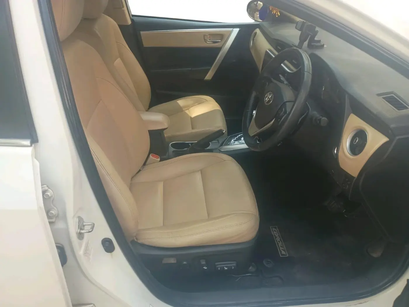 2017 Toyota Corolla Altis VL CVT PETROL, Petrol, Automatic, 75,419 km, interior