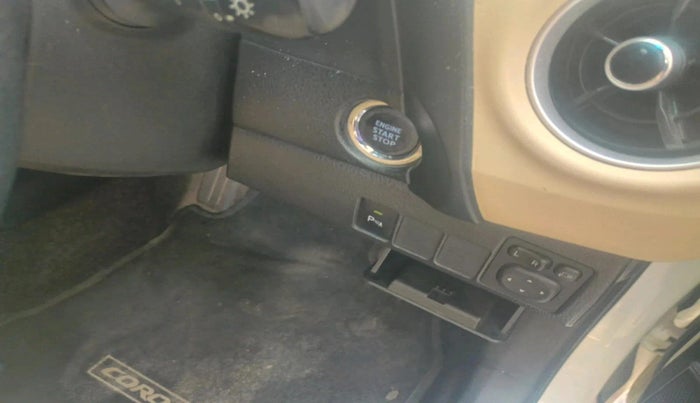 2017 Toyota Corolla Altis VL CVT PETROL, Petrol, Automatic, 75,419 km, interior