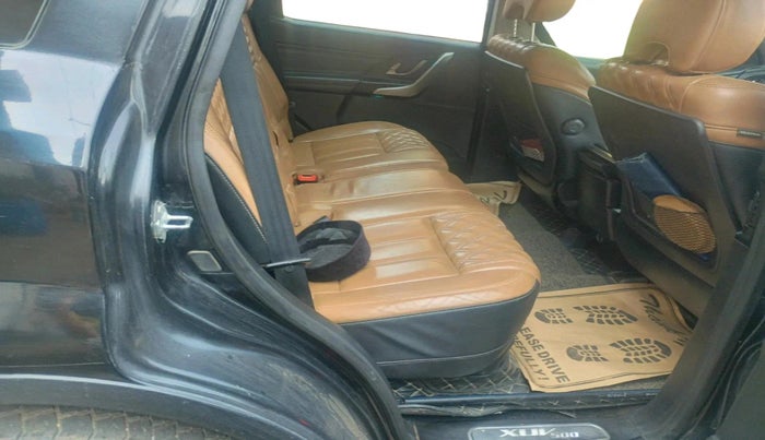 2019 Mahindra XUV500 W11 AT, Diesel, Automatic, 1,05,152 km, interior