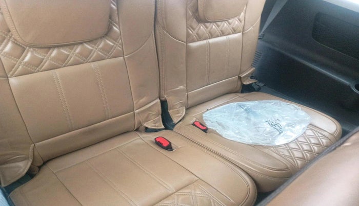 2019 Mahindra XUV500 W11 AT, Diesel, Automatic, 1,05,152 km, interior