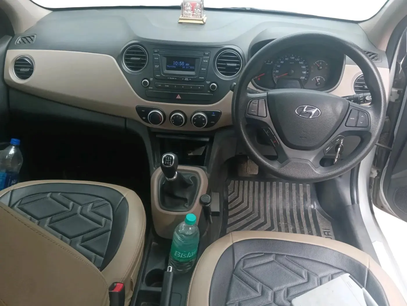 2017 Hyundai Xcent S 1.2, Petrol, Manual, 13,066 km, interior