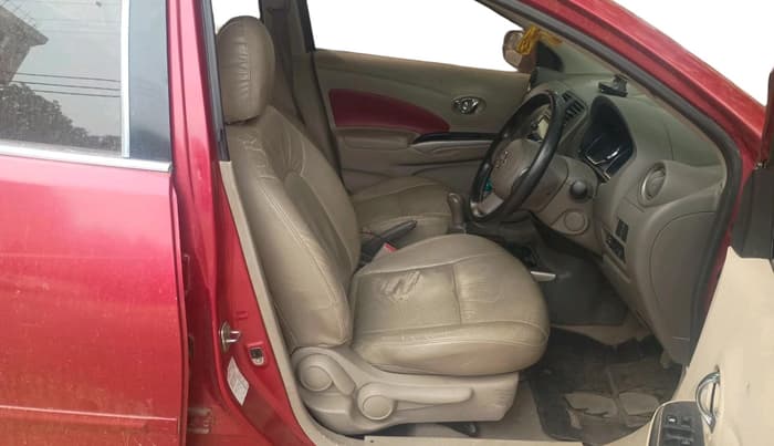 2014 Nissan Sunny XV PETROL, CNG, Manual, 89,733 km, interior