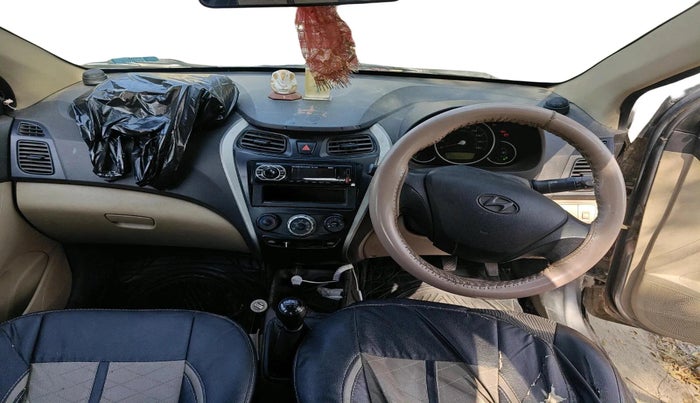 2013 Hyundai Eon MAGNA +, Petrol, Manual, 83,204 km, interior