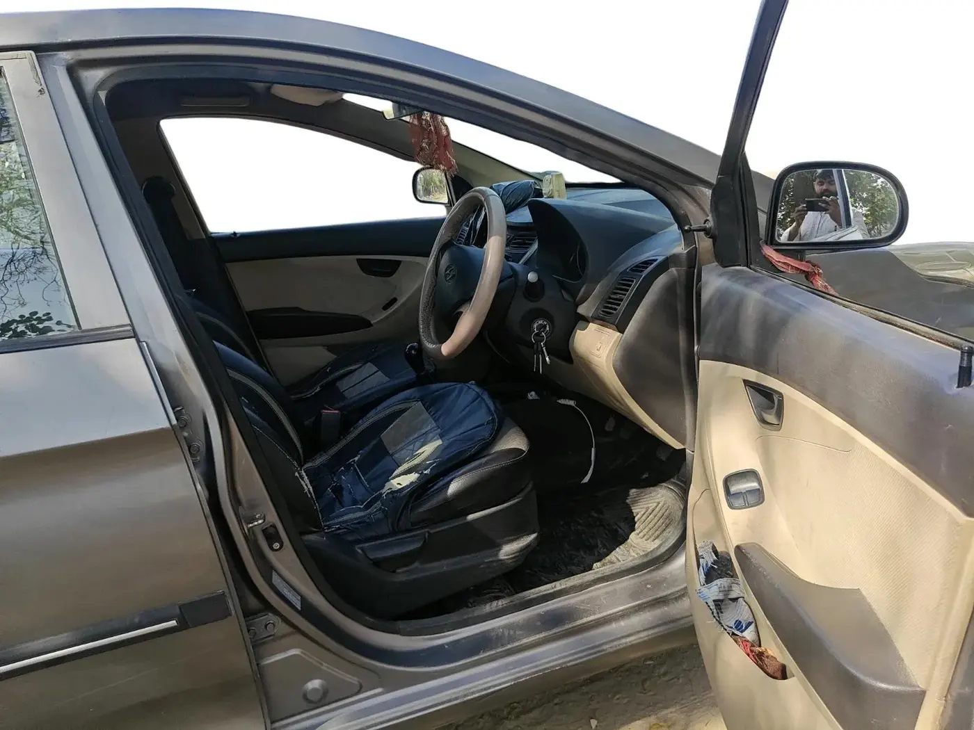 2013 Hyundai Eon MAGNA +, Petrol, Manual, 83,204 km, interior