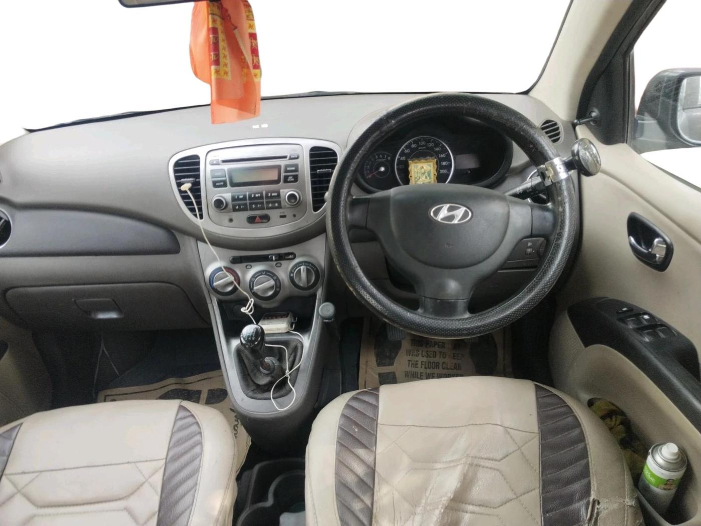 2013 Hyundai i10 MAGNA 1.1, Petrol, Manual, 1,09,931 km, interior