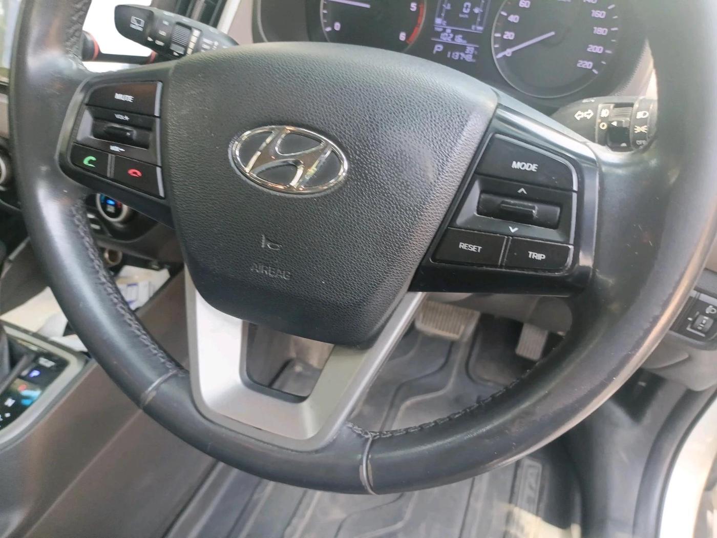 2016 Hyundai Creta SX PLUS AT 1.6 DIESEL, Diesel, Automatic, 1,13,749 km, interior