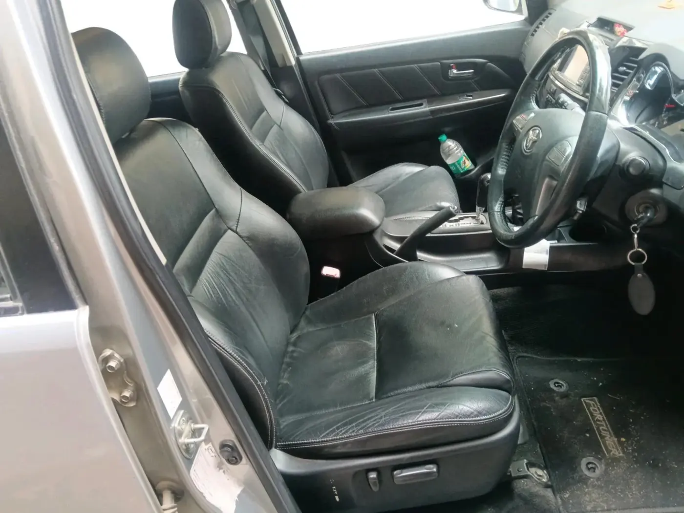 2016 Toyota Fortuner 3.0 4X4 AT, Diesel, Automatic, 1,05,032 km, interior