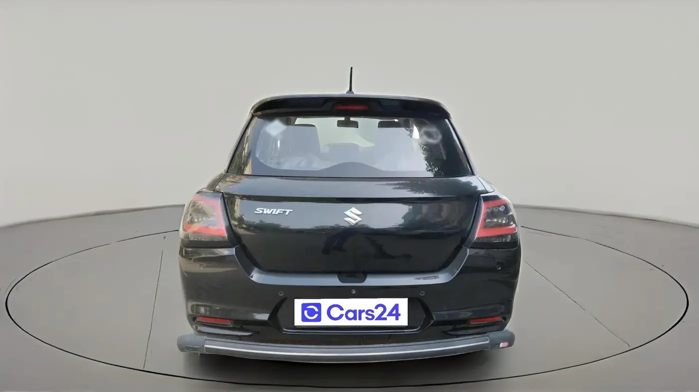 2025 Maruti Swift VXi (O) CNG, CNG, Manual, 20,784 km, exterior