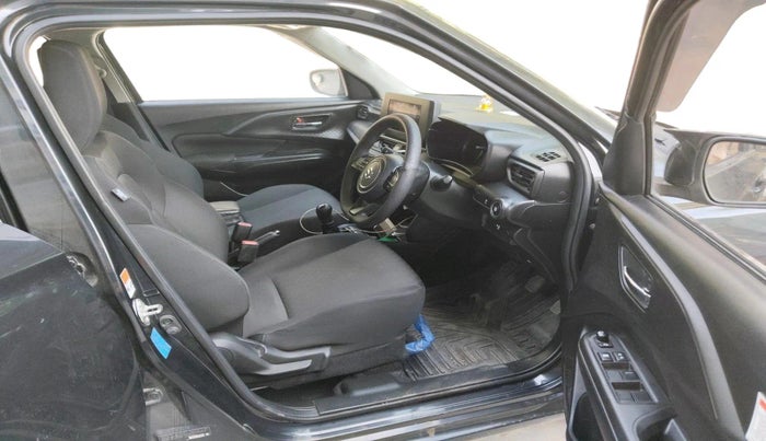 2025 Maruti Swift VXi (O) CNG, CNG, Manual, 20,784 km, interior