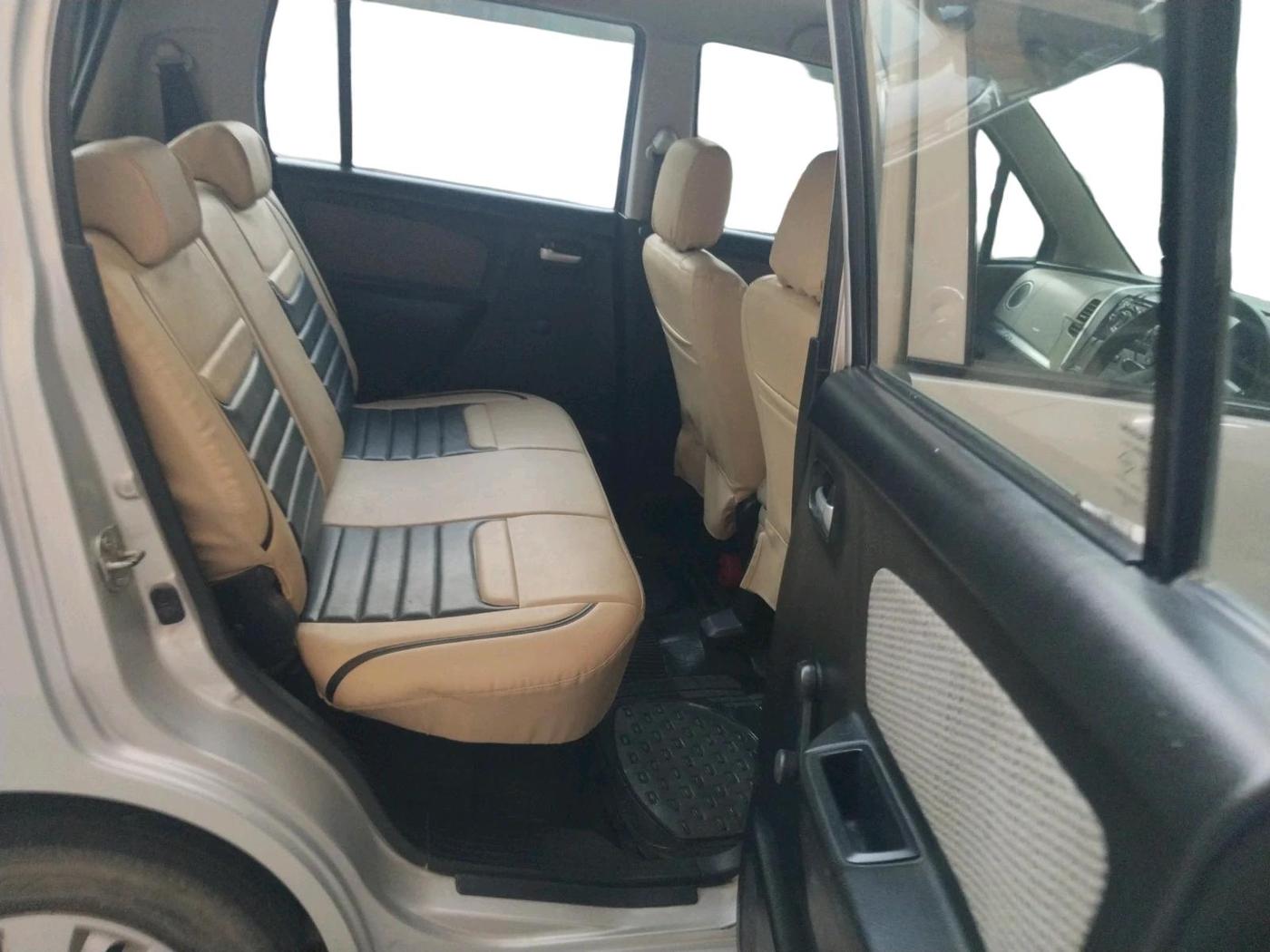 2016 Maruti Wagon R 1.0 LXI CNG, CNG, Manual, 70,181 km, interior