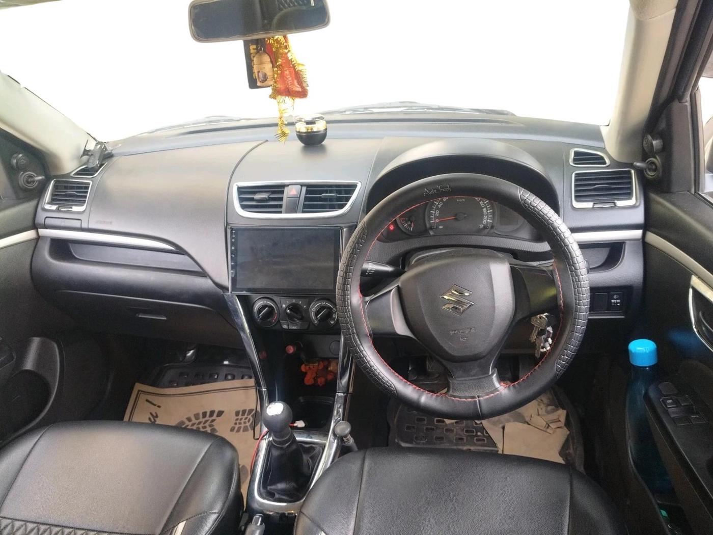 2017 Maruti Swift LXI (O), Petrol, Manual, 72,201 km, interior