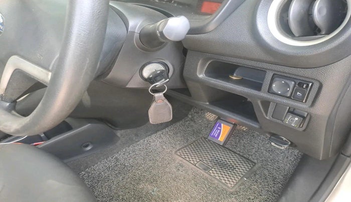 2018 Datsun Go T, CNG, Manual, 80,024 km, interior