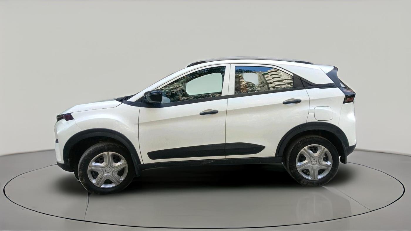 2024 Tata NEXON Smart Plus S 1.2 iCNG, CNG, Manual, 3,06,012 km, exterior