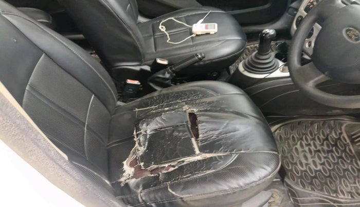 2011 Ford Figo EXI 1.2 PETROL, Petrol, Manual, 1,31,334 km, interior