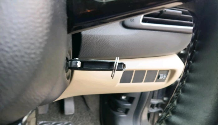 2019 Honda Amaze 1.2L I-VTEC S, Petrol, Manual, 1,16,342 km, interior