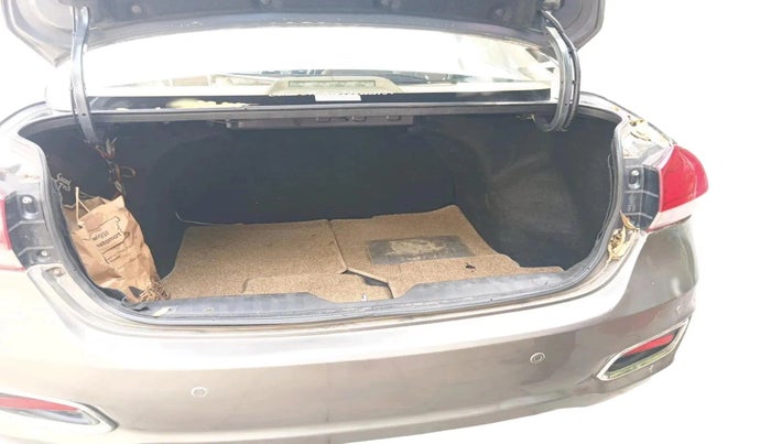 2018 Maruti Ciaz ALPHA  AT 1.5 SHVS PETROL, Petrol, Automatic, 93,033 km, exterior