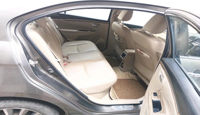 2018 Maruti Ciaz ALPHA  AT 1.5 SHVS PETROL, Petrol, Automatic, 93,033 km, interior