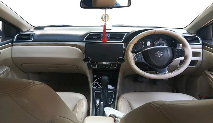 2019 Maruti Ciaz ALPHA  AT 1.5 SHVS PETROL, Petrol, Automatic, 56,815 km, interior