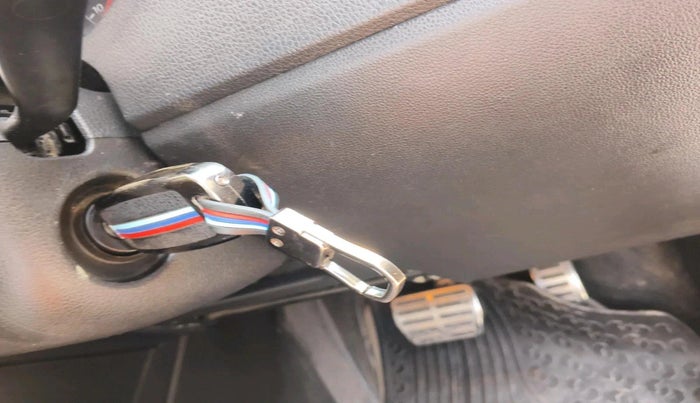 2018 Volkswagen Ameo HIGHLINE PLUS 1.5L AT 16 ALLOY, Diesel, Automatic, 1,05,601 km, interior