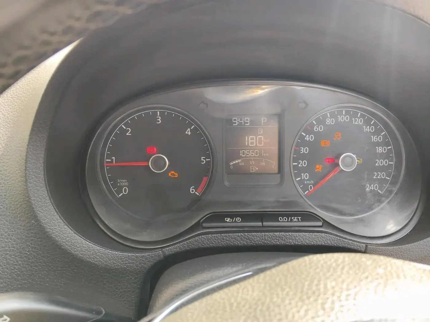 2018 Volkswagen Ameo HIGHLINE PLUS 1.5L AT 16 ALLOY, Diesel, Automatic, 1,05,601 km, interior