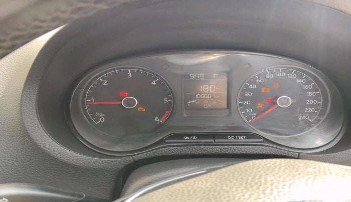 2018 Volkswagen Ameo HIGHLINE PLUS 1.5L AT 16 ALLOY, Diesel, Automatic, 1,05,601 km, interior