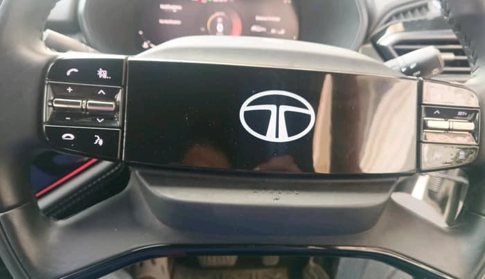 2025 Tata Harrier Fearless X Plus AT, Diesel, Automatic, 14,206 km, interior