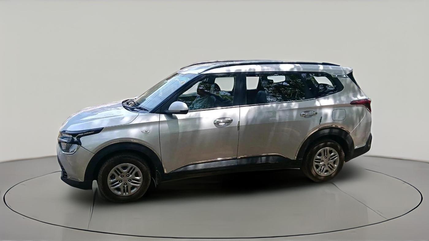 2023 KIA CARENS PREMIUM 1.5 PETROL 7 STR, Petrol, Manual, 43,742 km, exterior