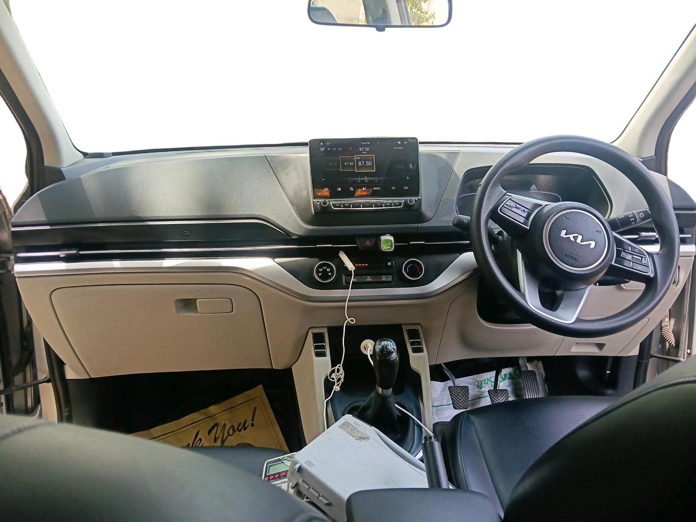 2023 KIA CARENS PREMIUM 1.5 PETROL 7 STR, Petrol, Manual, 43,742 km, interior
