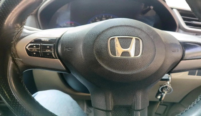 2016 Honda Amaze 1.2L I-VTEC S, Petrol, Manual, 2,35,881 km, interior