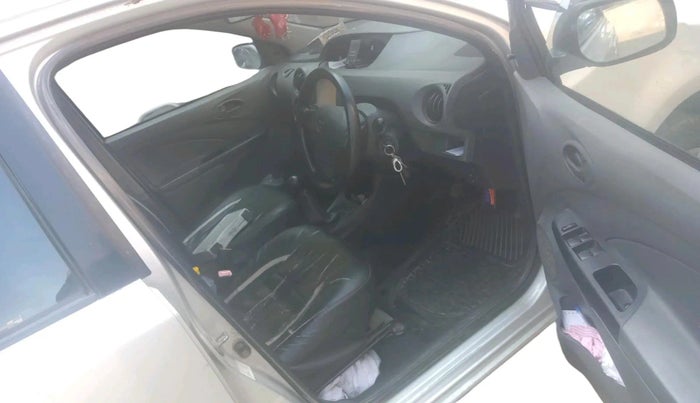 2013 Toyota Etios G, Petrol, Manual, 1,25,274 km, interior