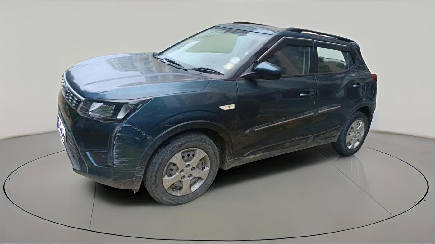 2019 Mahindra XUV300 W6 1.2 PETROL, Petrol, Manual, 85,386 km, exterior