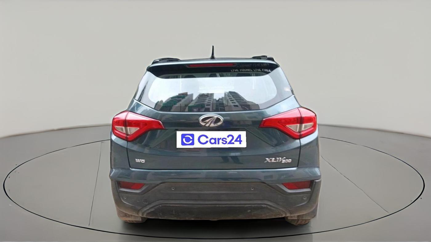 2019 Mahindra XUV300 W6 1.2 PETROL, Petrol, Manual, 85,386 km, exterior