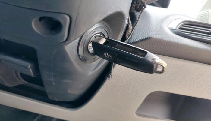 2018 Tata Tiago XT PETROL, Petrol, Manual, 47,204 km, interior