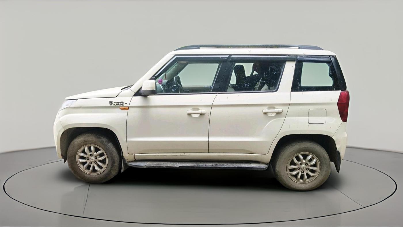 2017 Mahindra TUV300 T8, Diesel, Manual, 1,14,281 km, exterior