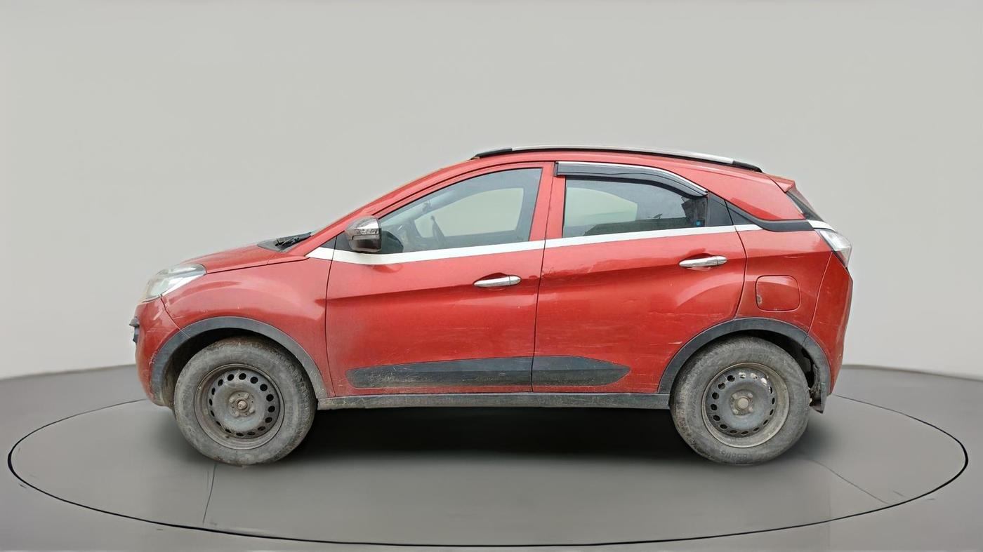 2018 Tata NEXON XE PETROL, CNG, Manual, 82,070 km, exterior