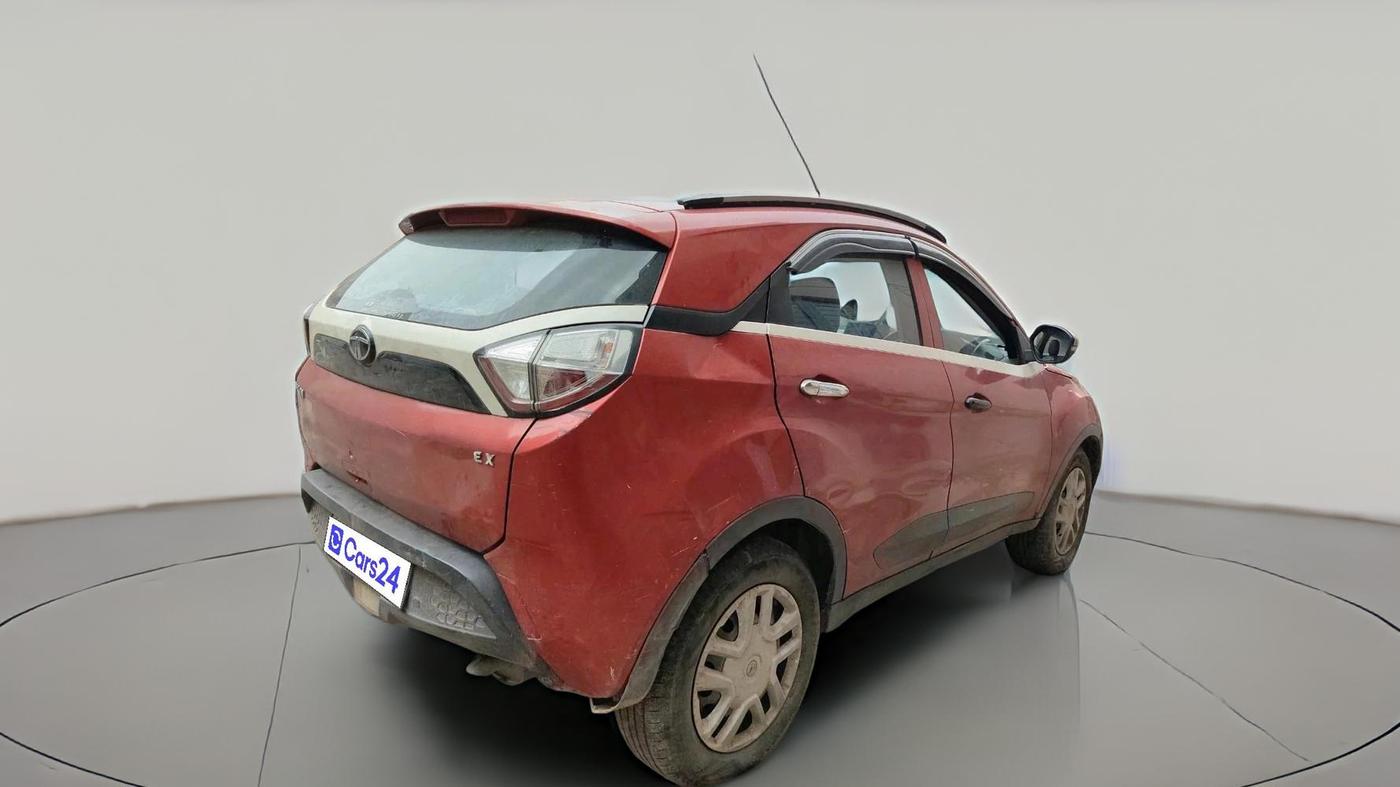 2018 Tata NEXON XE PETROL, CNG, Manual, 82,070 km, exterior