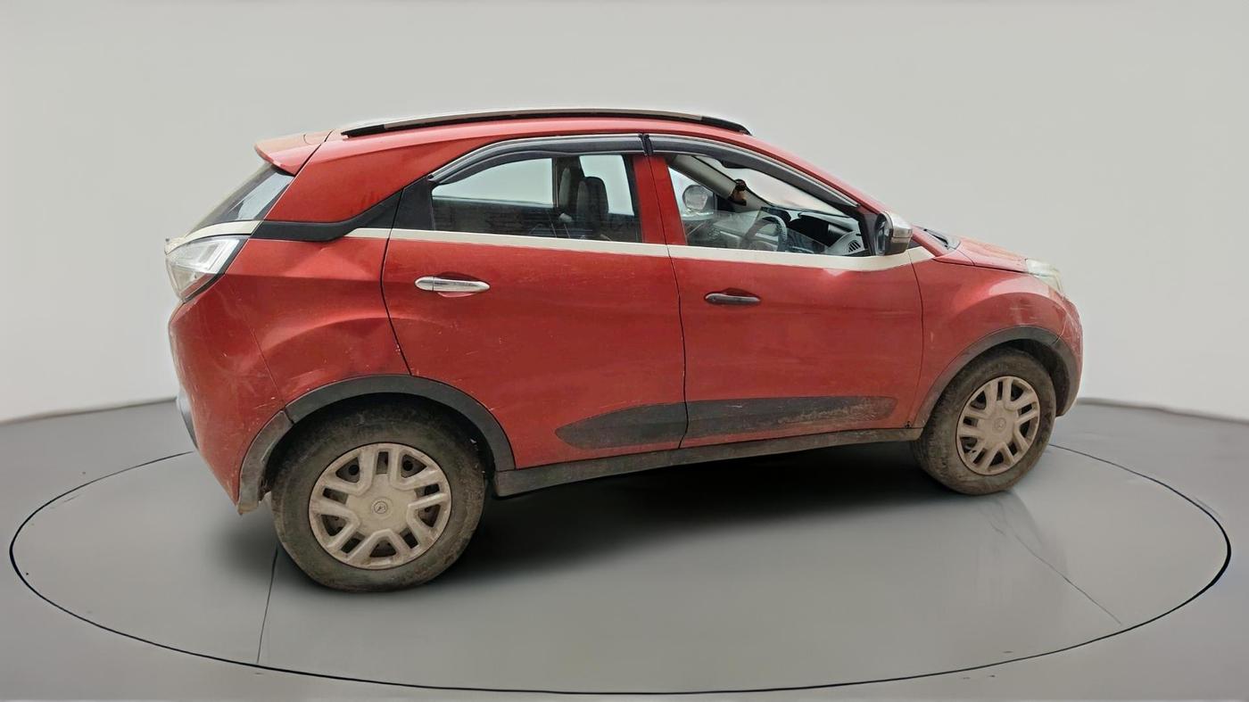 2018 Tata NEXON XE PETROL, CNG, Manual, 82,070 km, exterior
