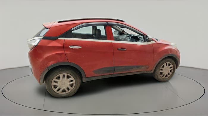 2018 Tata NEXON XE PETROL, CNG, Manual, 82,070 km, exterior
