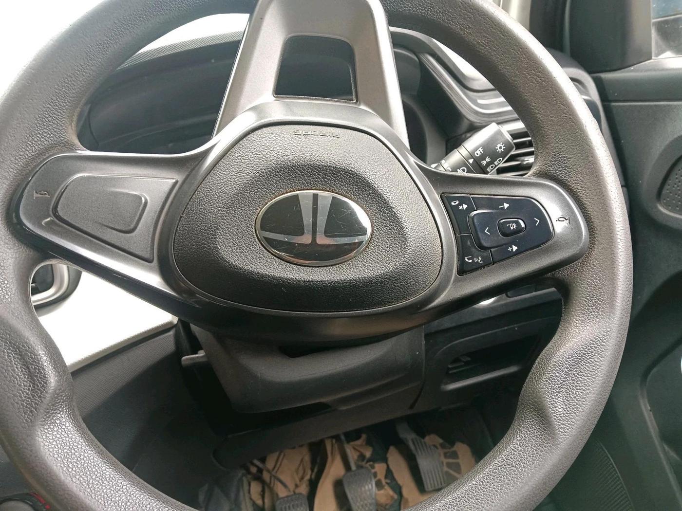 2024 Tata PUNCH ACCOMPLISHED MT CNG, CNG, Manual, 87,527 km, interior