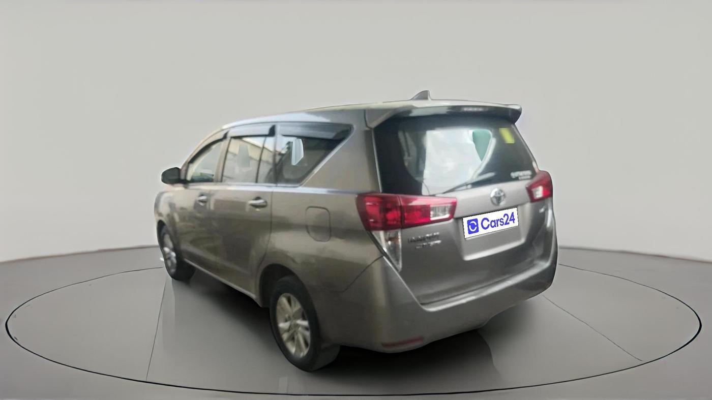 2020 Toyota Innova Crysta 2.4 G 7 STR, Diesel, Manual, 3,08,594 km, exterior